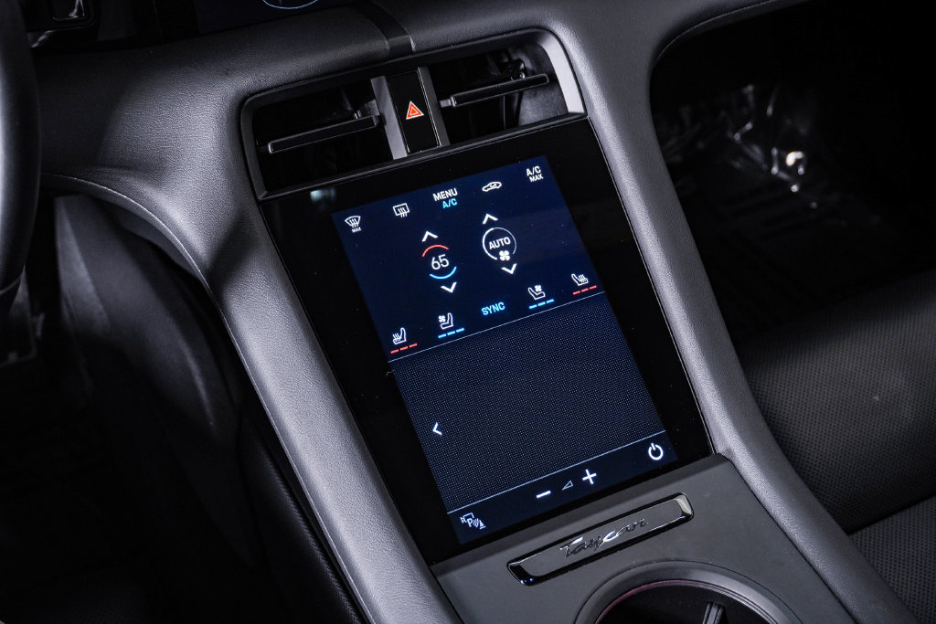 Certified 2025 Porsche Taycan AWD/4WD image 25