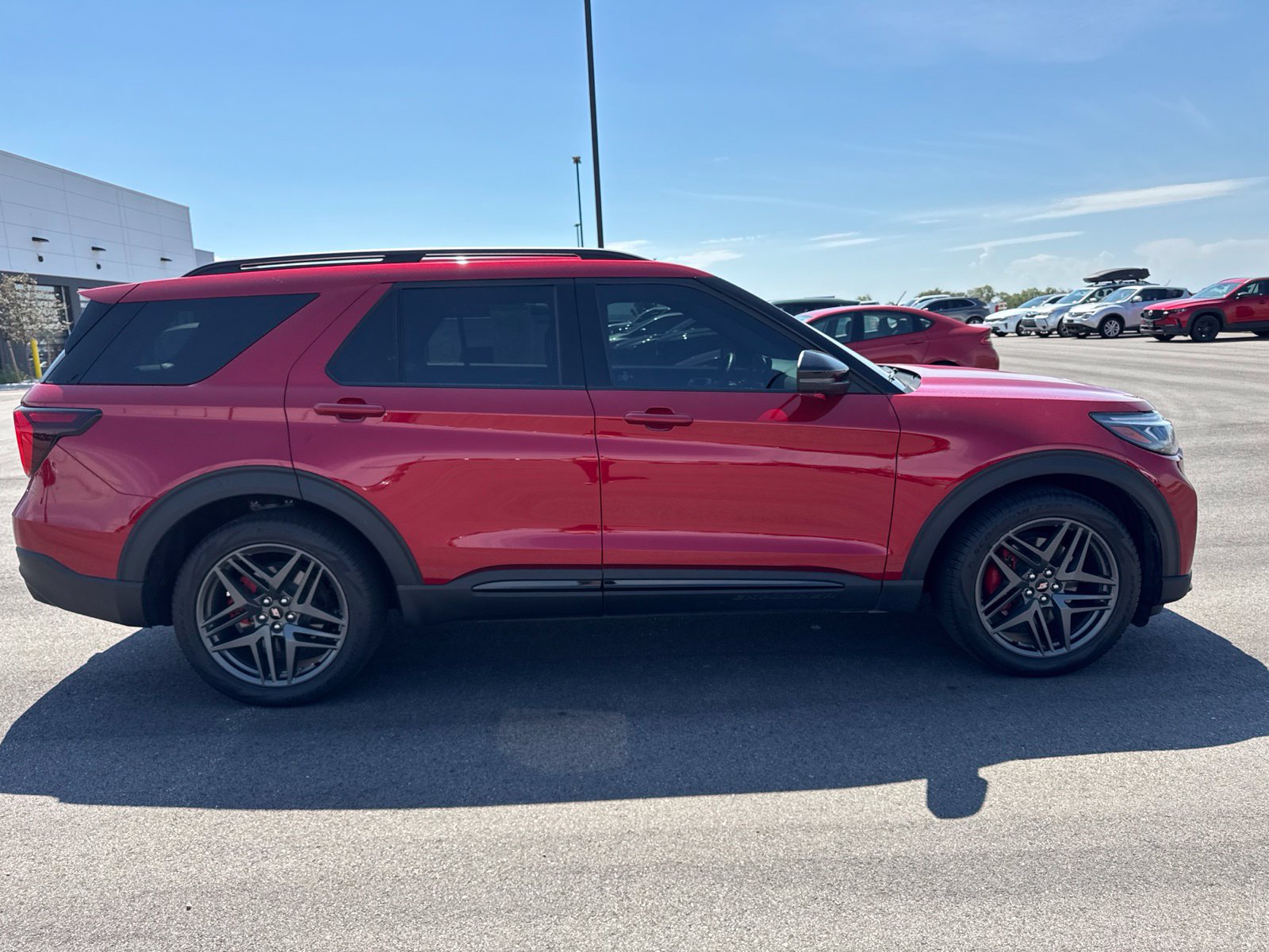 Used 2025 Ford Explorer ST w/ Sun And Sound Package AWD/4WD image 8
