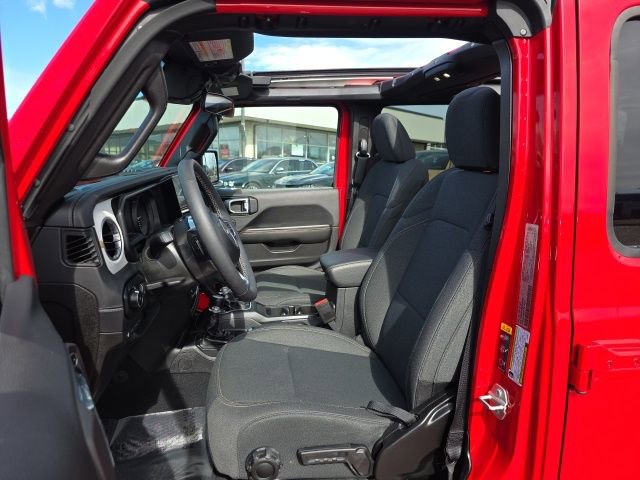 Used 2025 Jeep Wrangler Sahara 4xe w/ Safety Group image 28