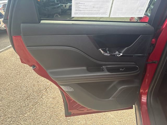 Used 2020 Lincoln Corsair AWD w/ Elements Package image 21