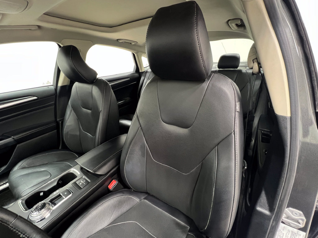 Used 2019 Ford Fusion Titanium FWD image 15