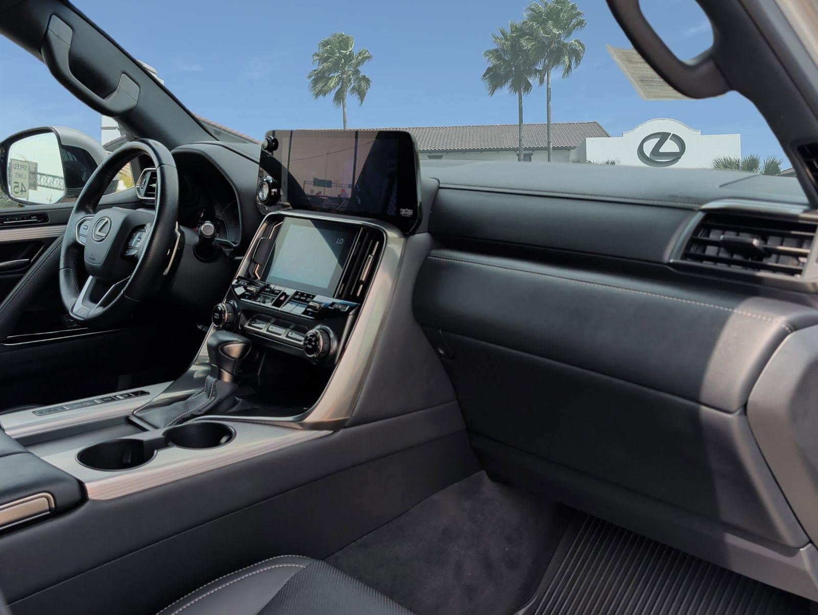 Used 2023 Lexus LX 600 F Sport w/ Accessory Package (Z1) image 29