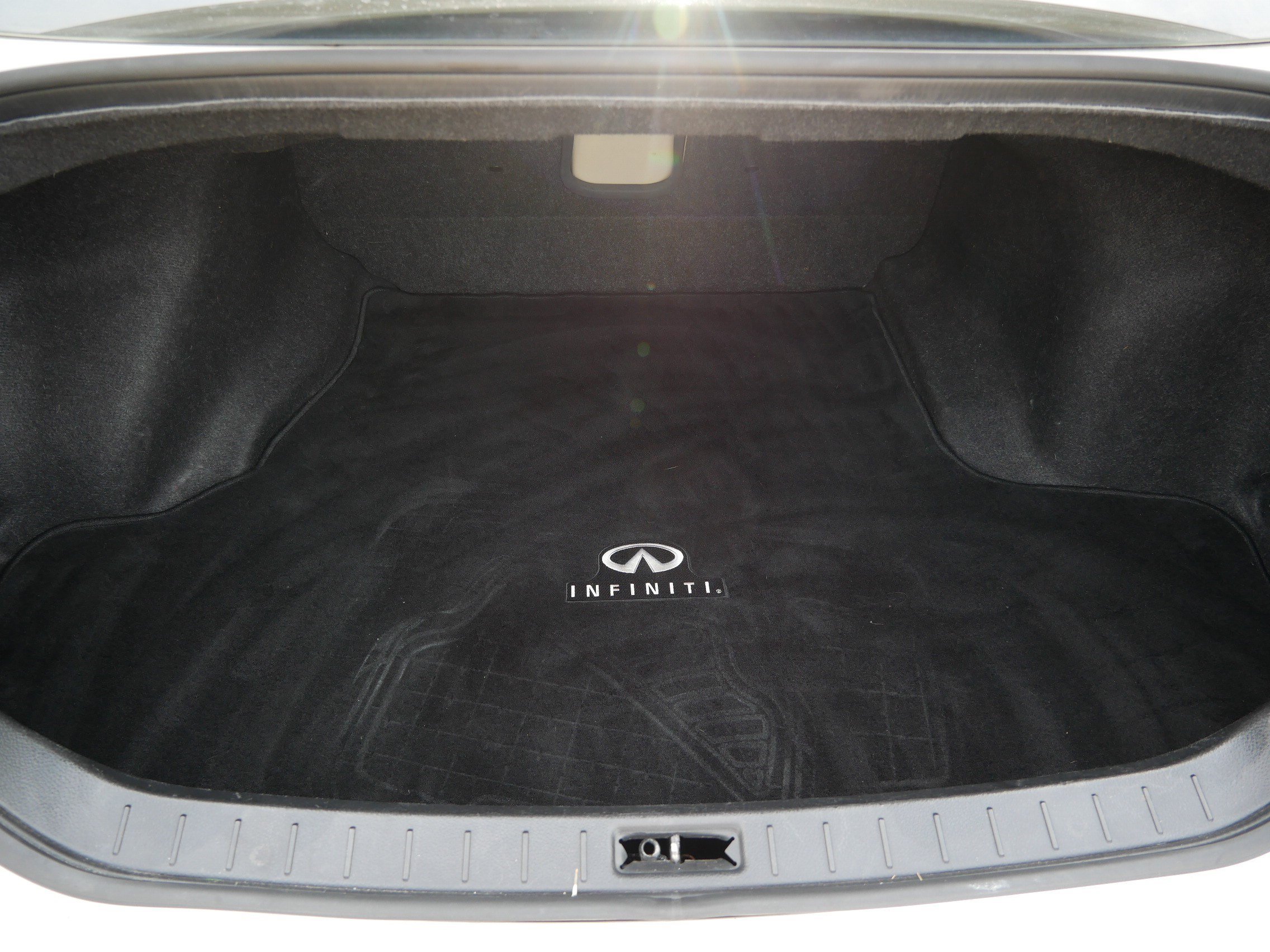Used 2010 INFINITI G37 x Sedan w/ Premium Pkg AWD/4WD image 18