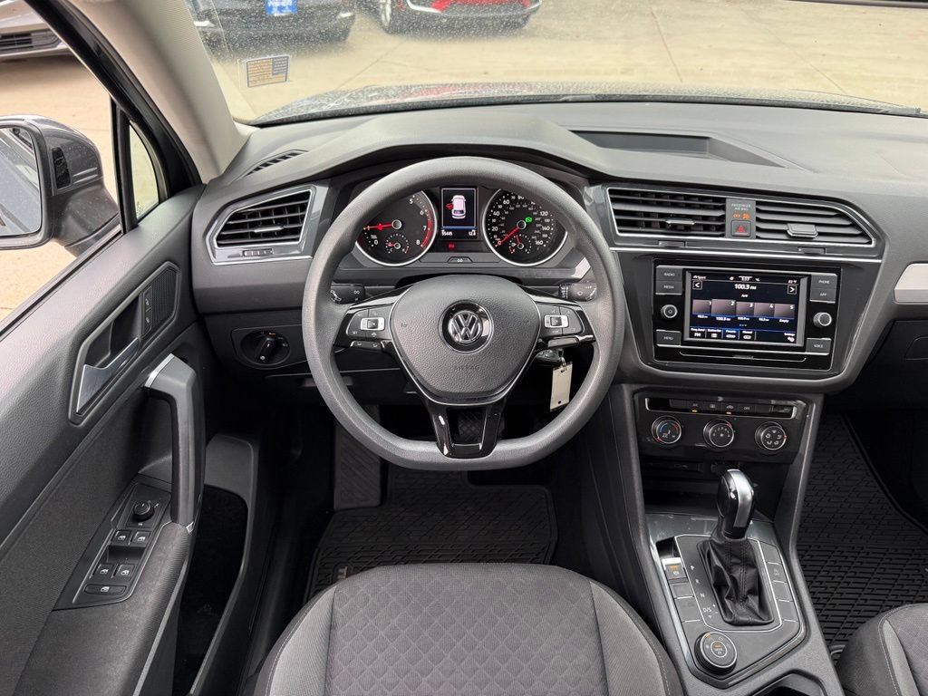 Used 2020 Volkswagen Tiguan S w/ 3rd Row Seat Package AWD/4WD image 2