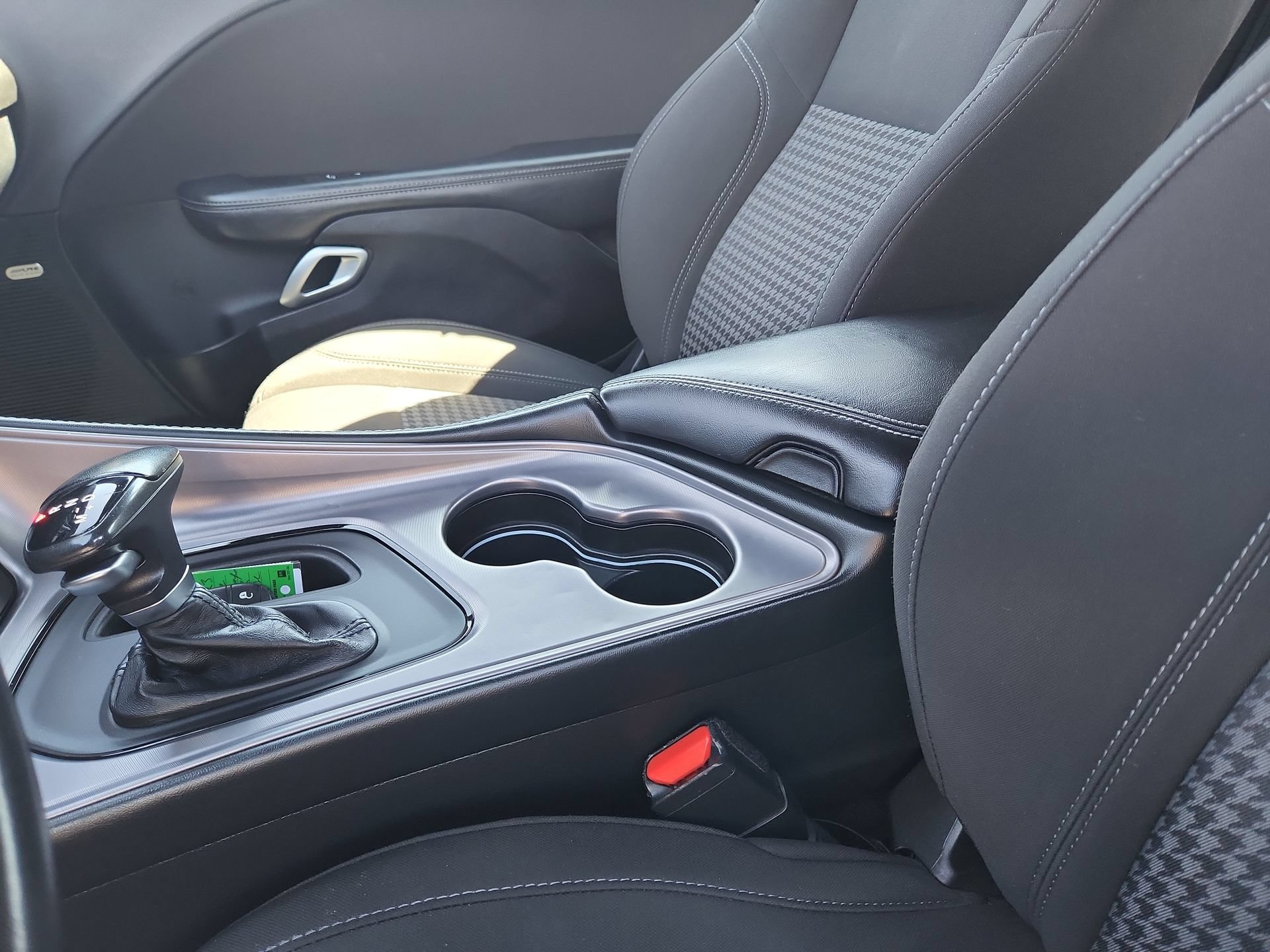Certified 2023 Dodge Challenger SXT RWD image 21
