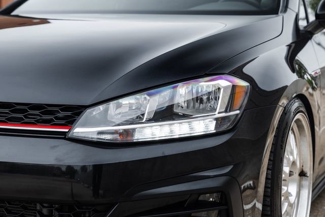 Used 2021 Volkswagen Golf S image 55