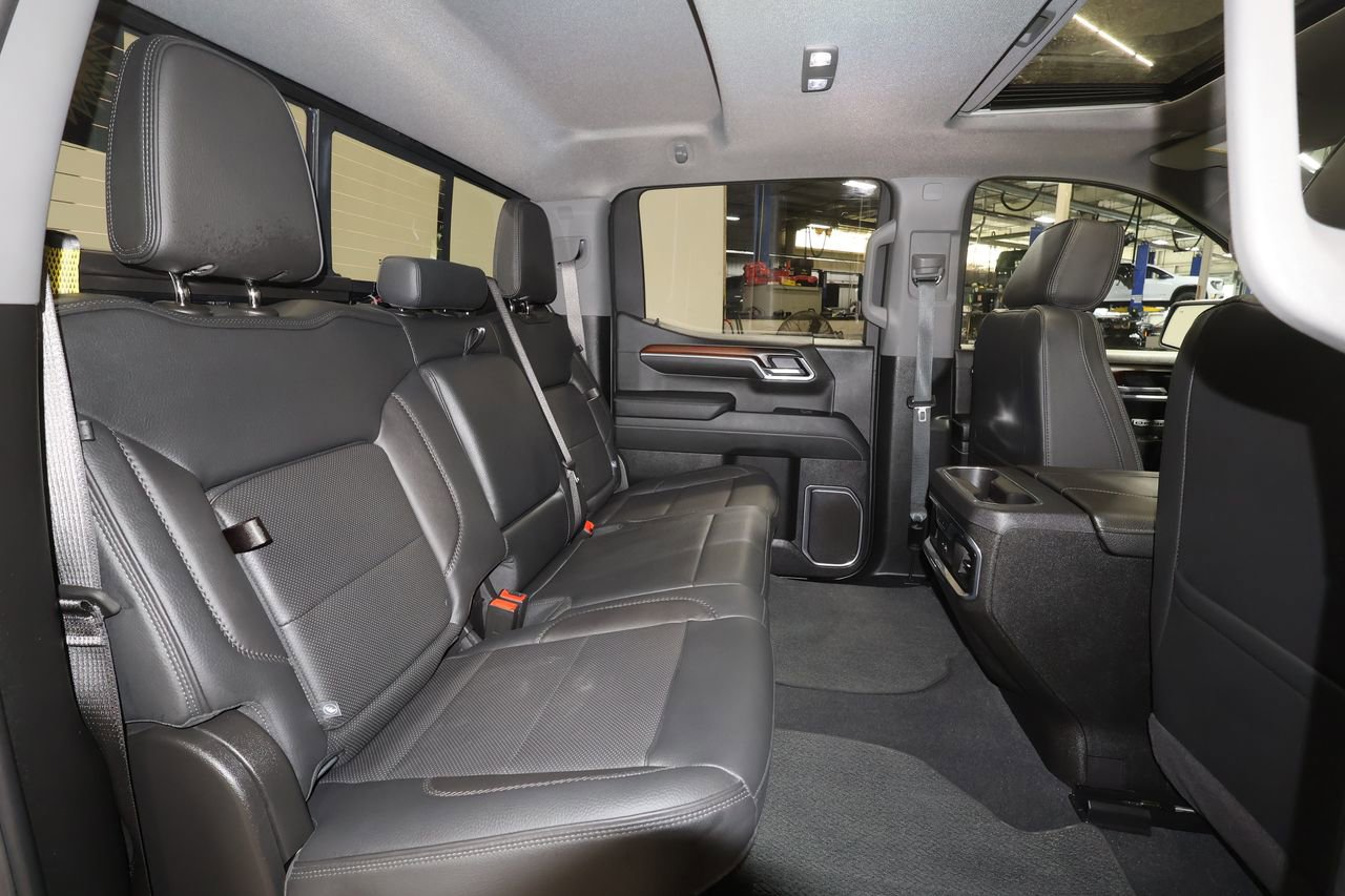 Used 2025 GMC Sierra 1500 Denali AWD/4WD image 29