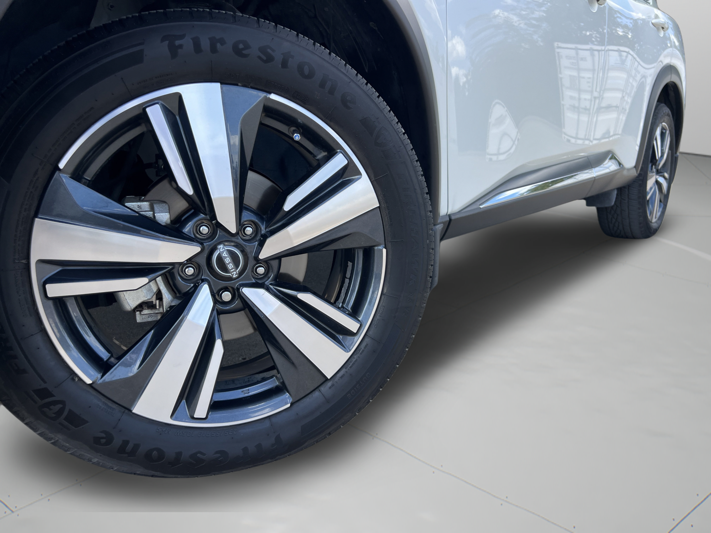 Used 2023 Nissan Rogue Platinum FWD image 34
