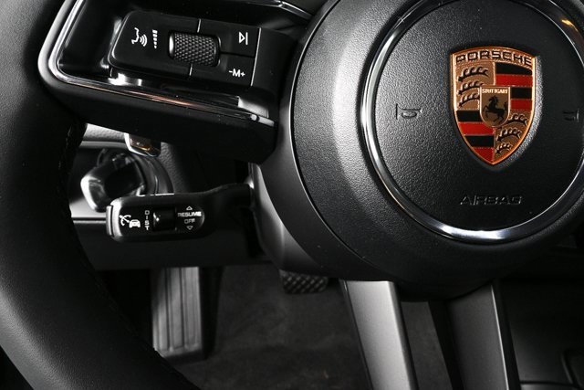 New 2026 Porsche Macan image 10