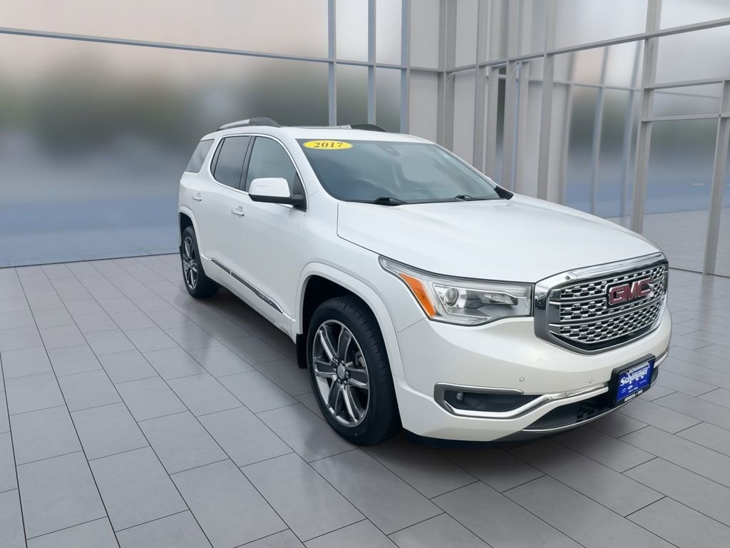 Used 2017 GMC Acadia Denali w/ Technology Package image 2