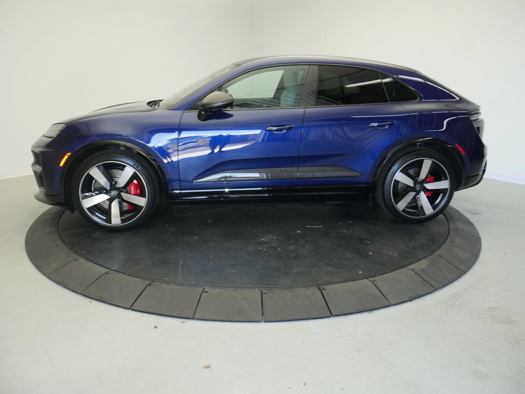 Certified 2026 Porsche Macan Turbo Electric AWD/4WD image 2