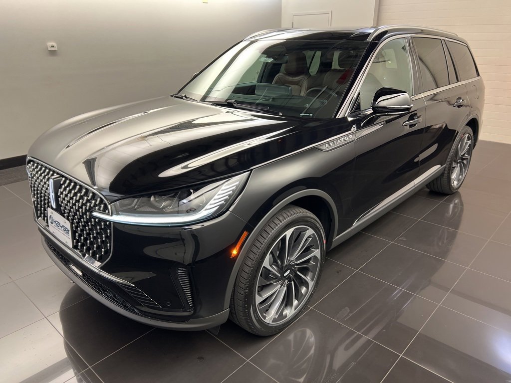 Used 2025 Lincoln Aviator Reserve w/ Equipment Group 201A image 3