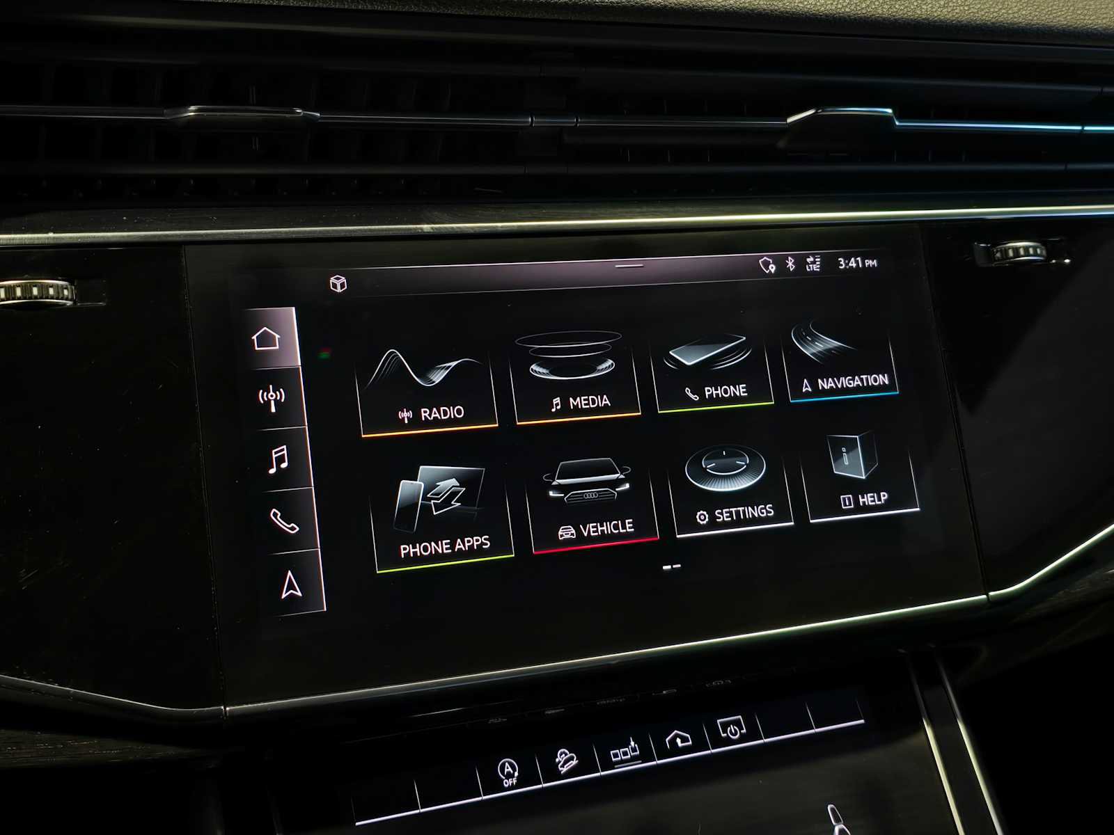 Used 2019 Audi Q8 Premium w/ Convenience Package image 36