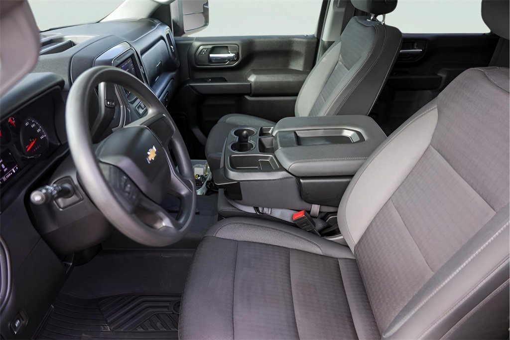 Certified 2024 Chevrolet Silverado 2500 Custom w/ Custom Value Package image 12