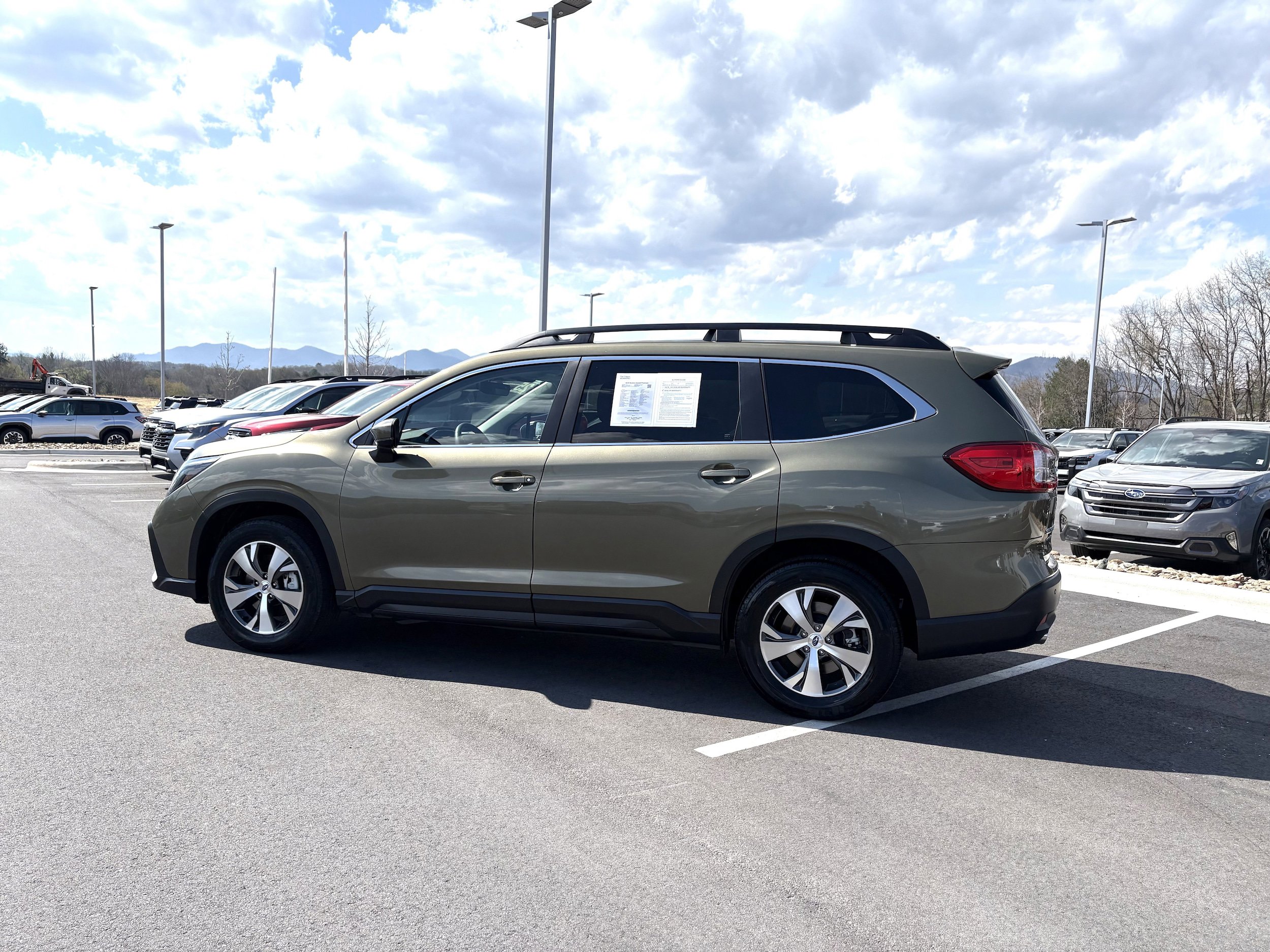 Certified 2025 Subaru Ascent Premium image 5