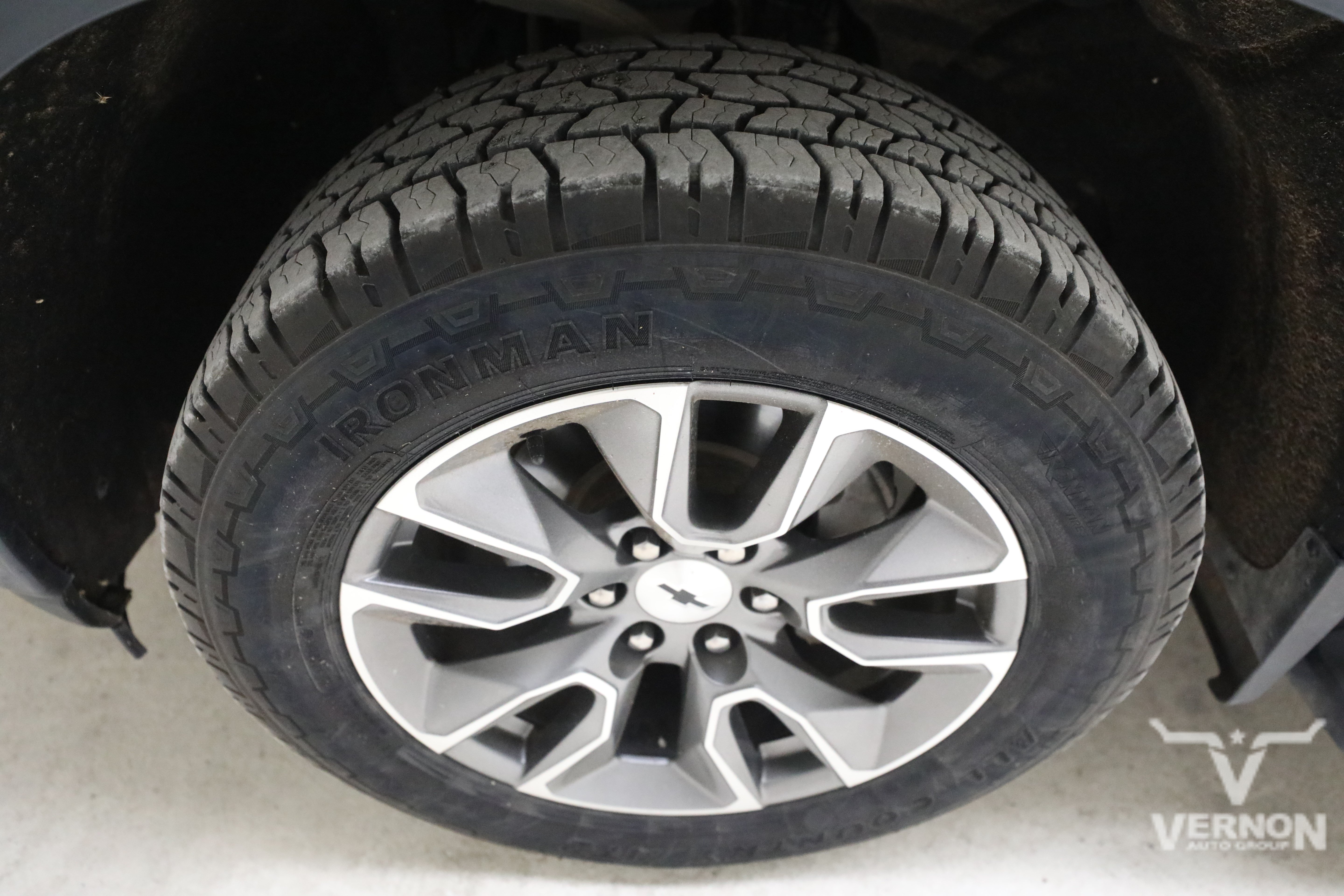 Used 2021 Chevrolet Silverado 1500 RST AWD/4WD image 9