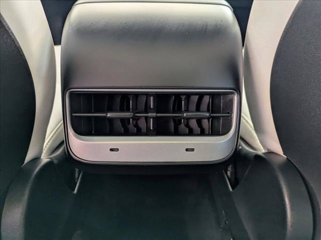 Used 2023 Tesla Model Y Performance AWD/4WD image 17