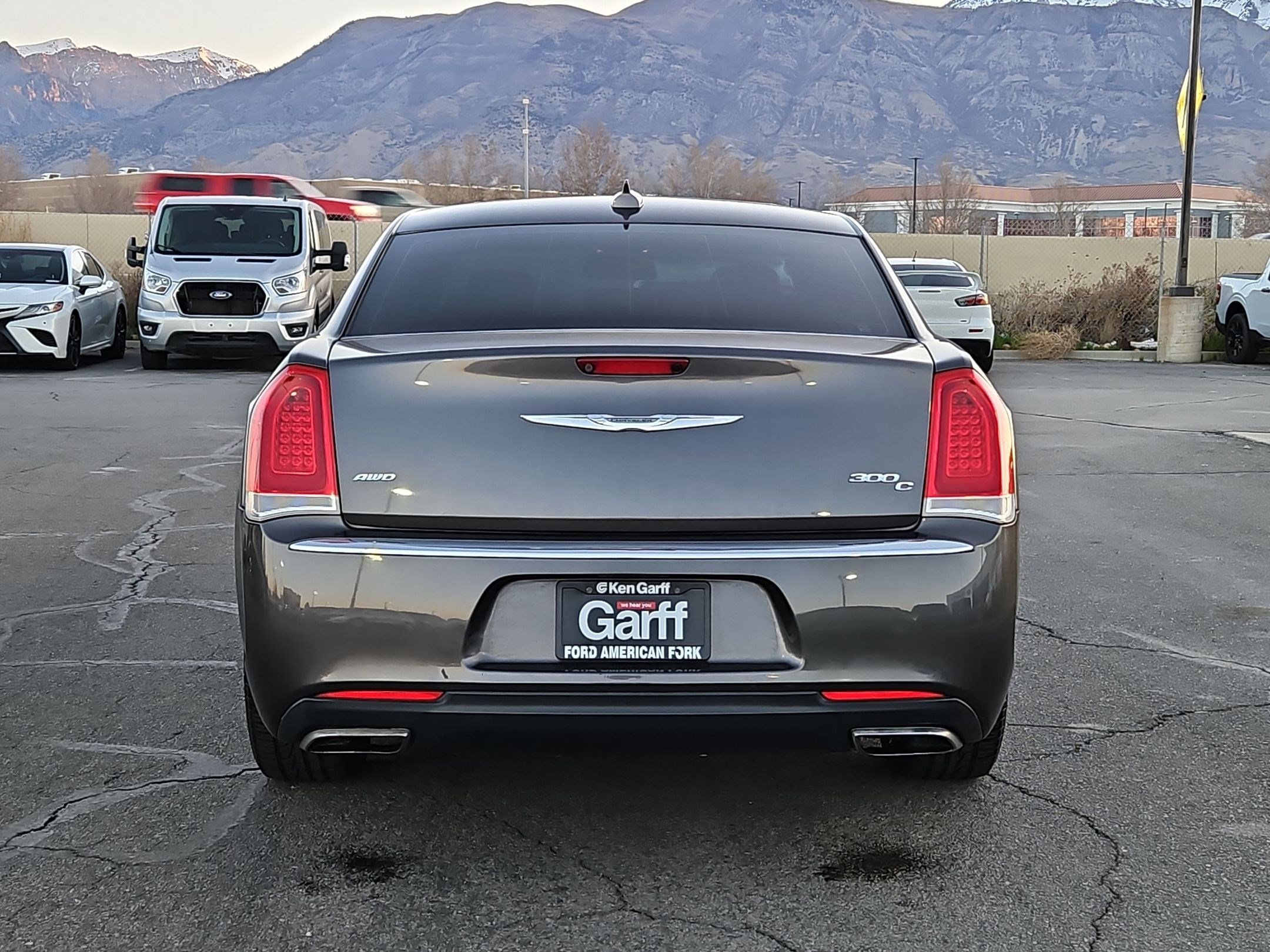 Used 2016 Chrysler 300 C image 7