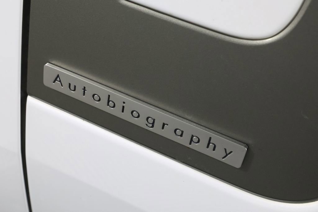 Used 2024 Land Rover Range Rover Autobiography AWD/4WD image 57