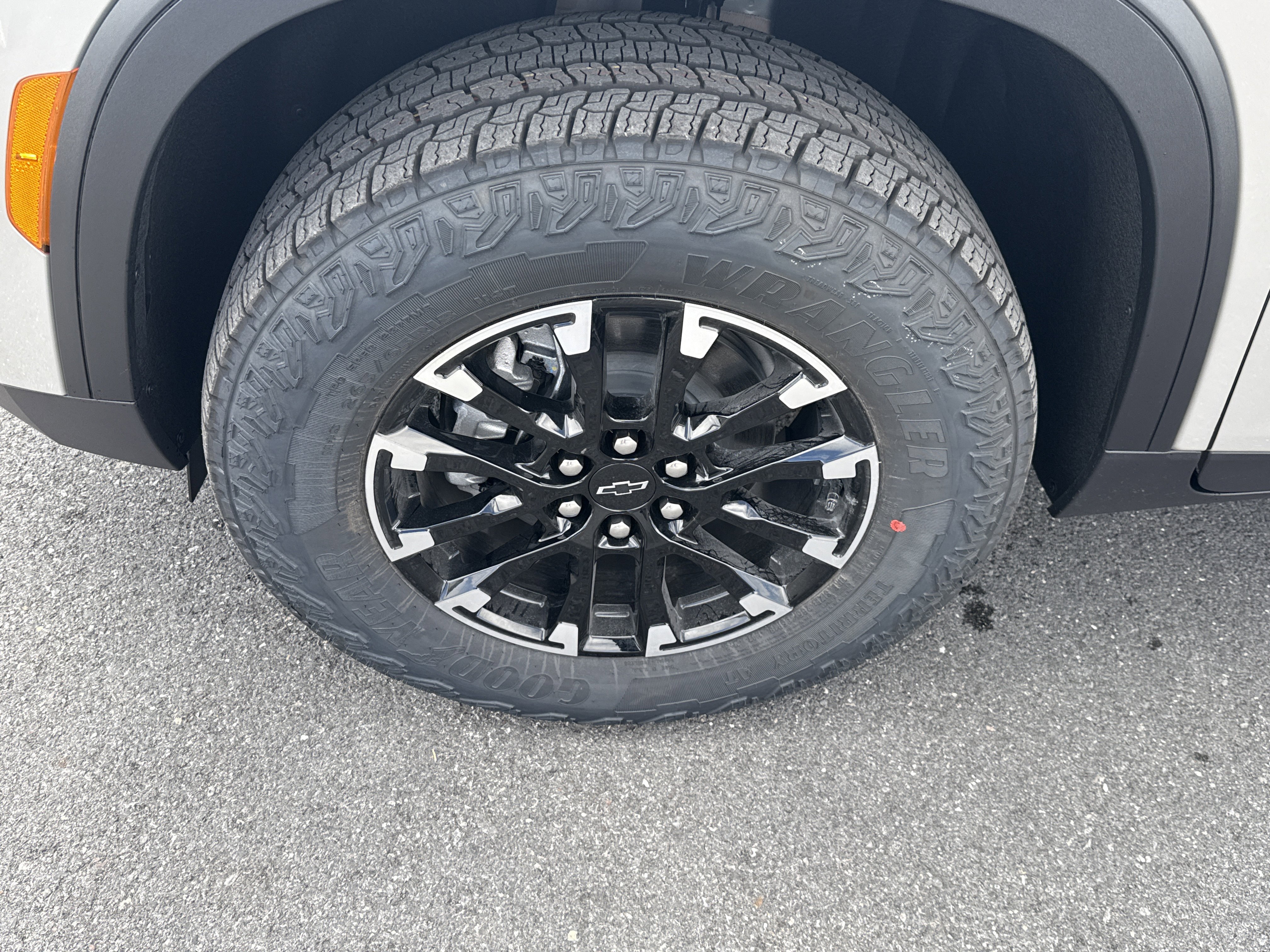 New 2026 Chevrolet Traverse Z71 w/ Driver Confidence Package image 10