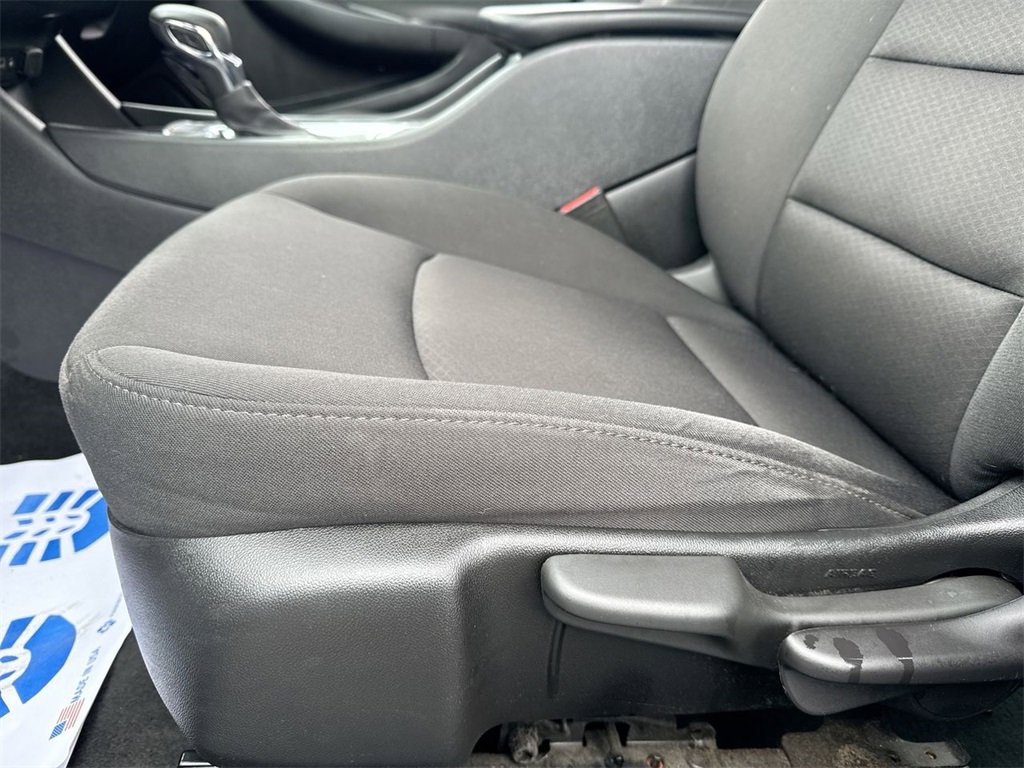 Used 2021 Chevrolet Malibu LS image 12