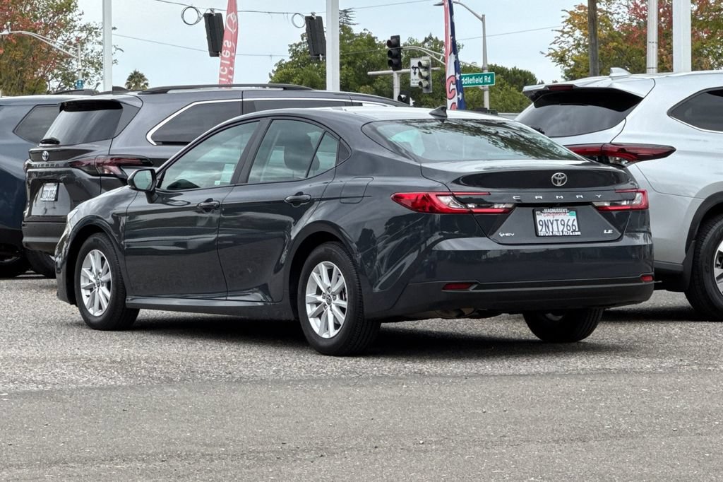 Used 2025 Toyota Camry LE w/ Convenience Package FWD image 5