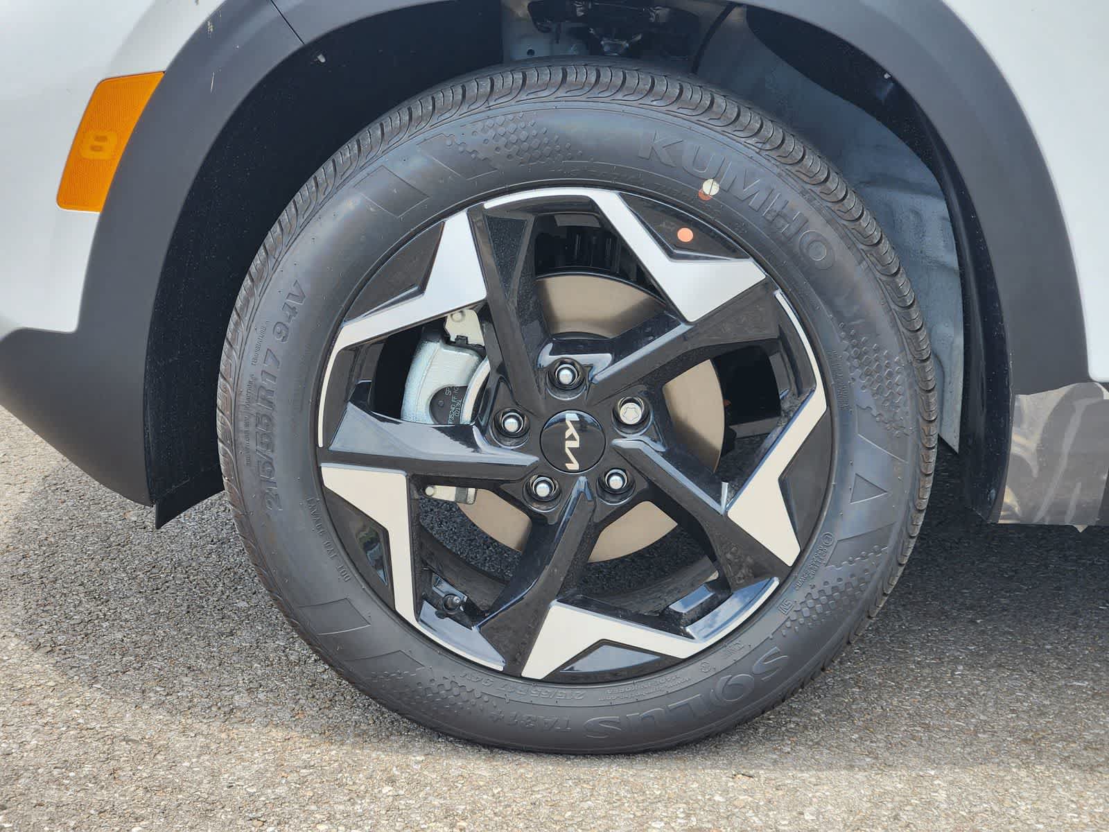 New 2026 Kia Seltos S FWD image 7