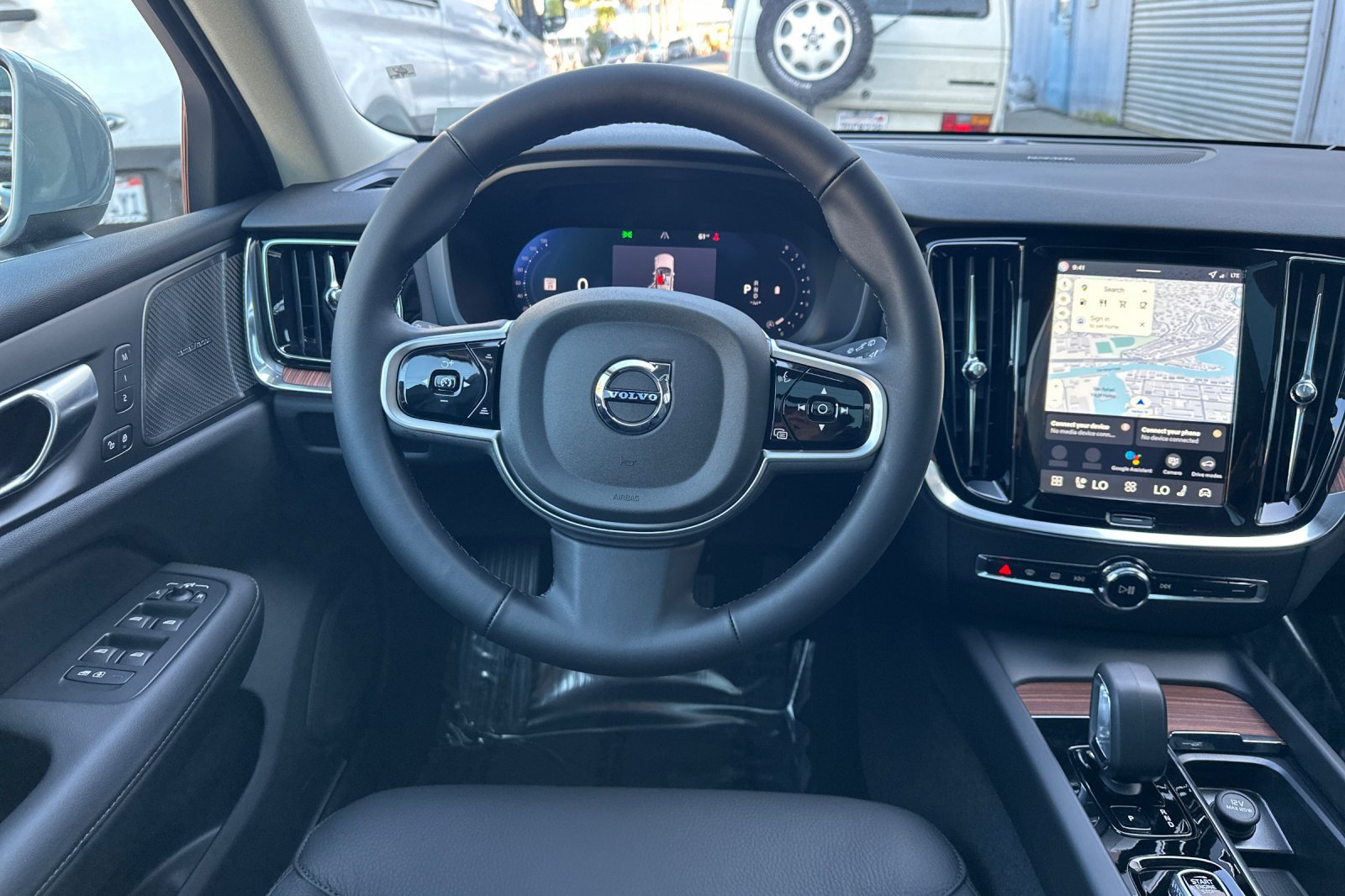 New 2026 Volvo V60 B5 Cross Country Plus w/ Climate Package AWD/4WD image 16