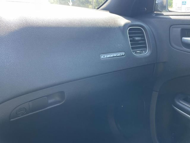 Used 2023 Dodge Charger SXT RWD image 28