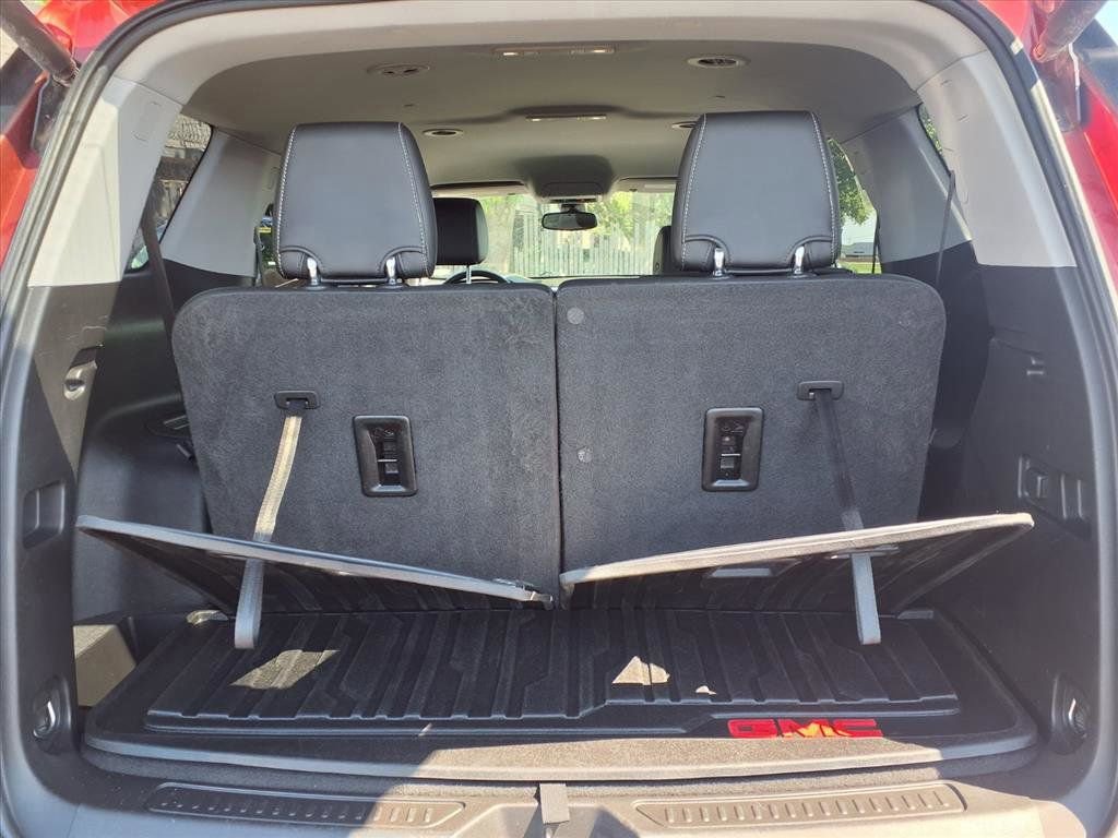 Used 2022 GMC Acadia SLT w/ Elevation Edition FWD image 30
