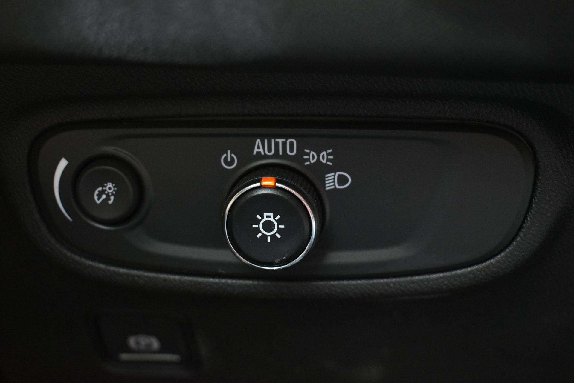 Used 2023 GMC Terrain SLE w/ Driver Convenience Package AWD/4WD image 17