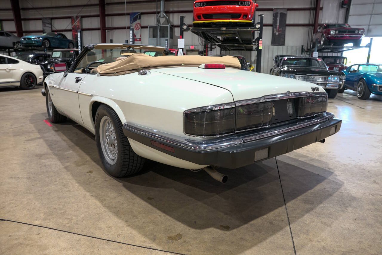 Used 1992 Jaguar XJS V12 Convertible RWD image 6