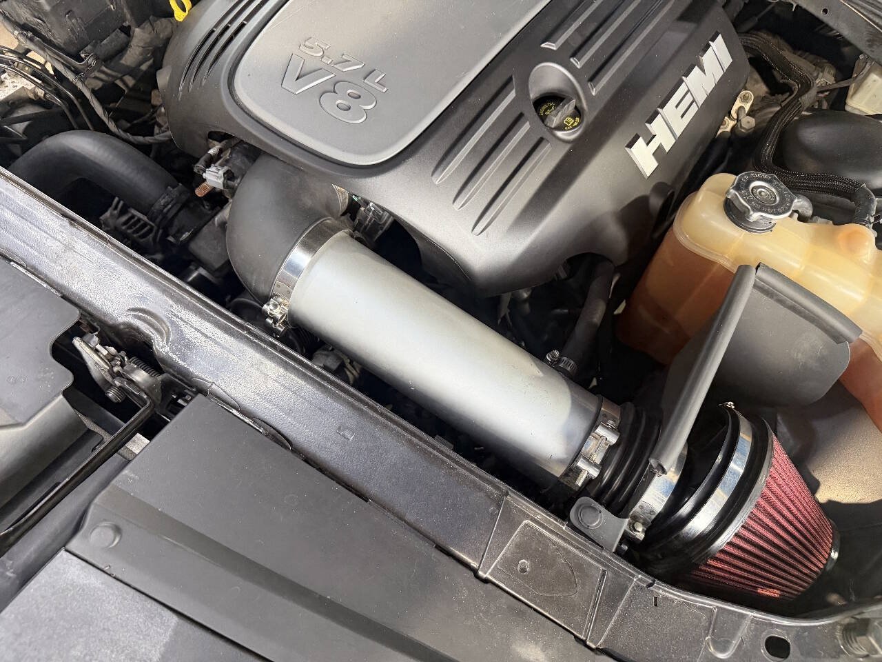 Used 2019 Dodge Challenger R/T w/ Blacktop Package RWD image 27