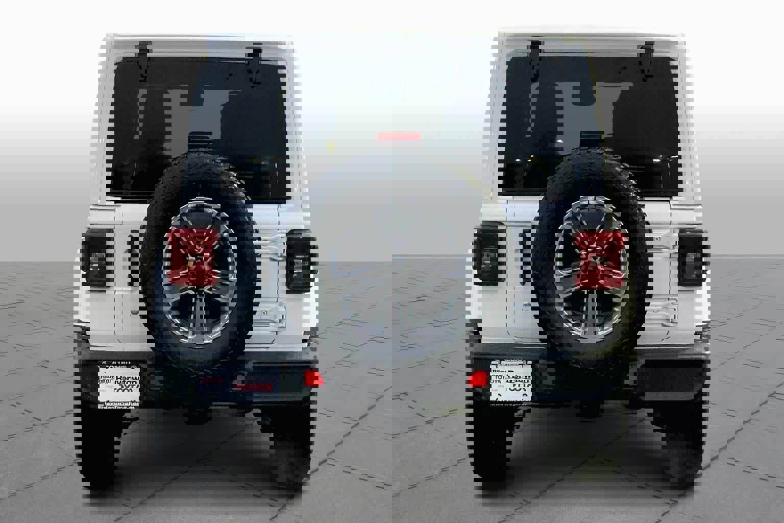 Used 2019 Jeep Wrangler Unlimited Sahara image 4