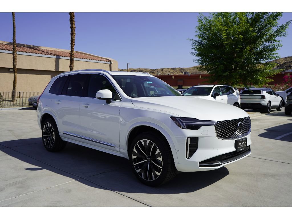 New 2025 Volvo XC90 T8 Plus w/ Protection Package Premier
