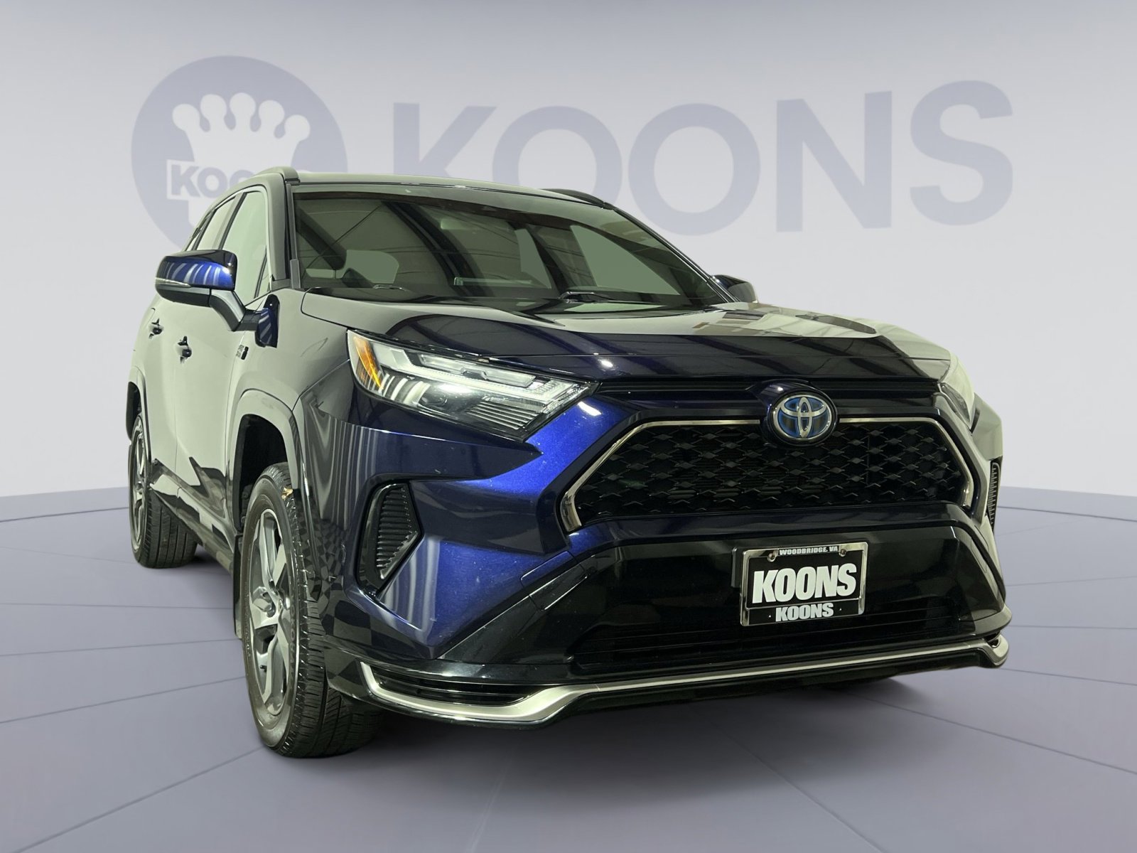 Used 2023 Toyota RAV4 SE w/ Weather & Moonroof Package AWD/4WD image 18