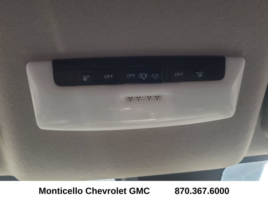 Used 2025 Nissan Versa S w/ Trunk Package FWD image 24