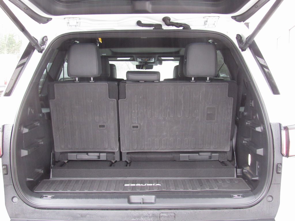 Certified 2025 Toyota Sequoia Platinum image 24