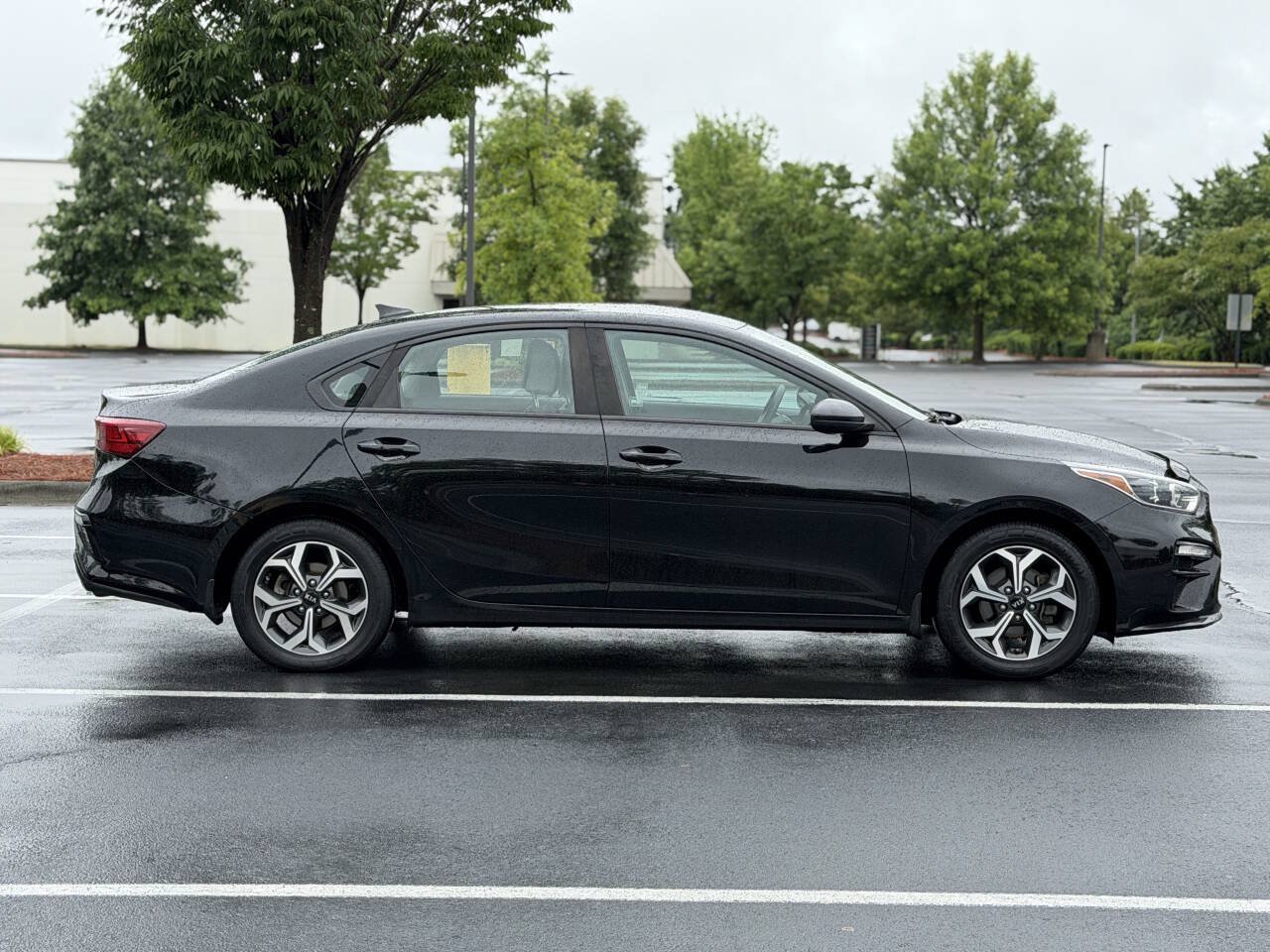 Used 2019 Kia Forte LXS FWD image 8