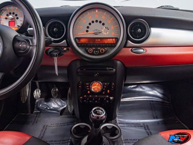 Used 2011 MINI Cooper S image 11