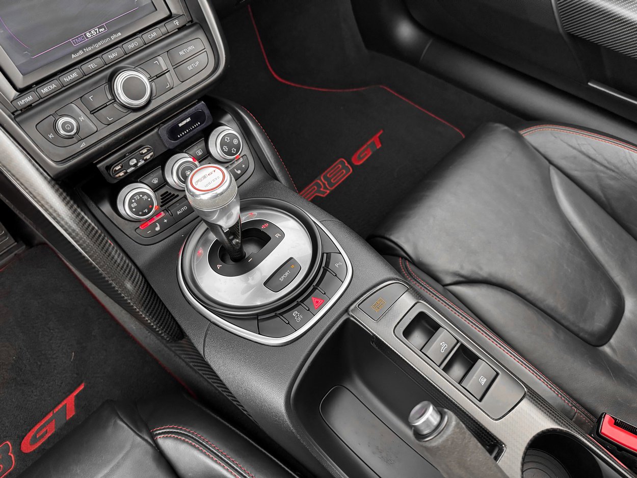 Used 2012 Audi R8 GT image 21