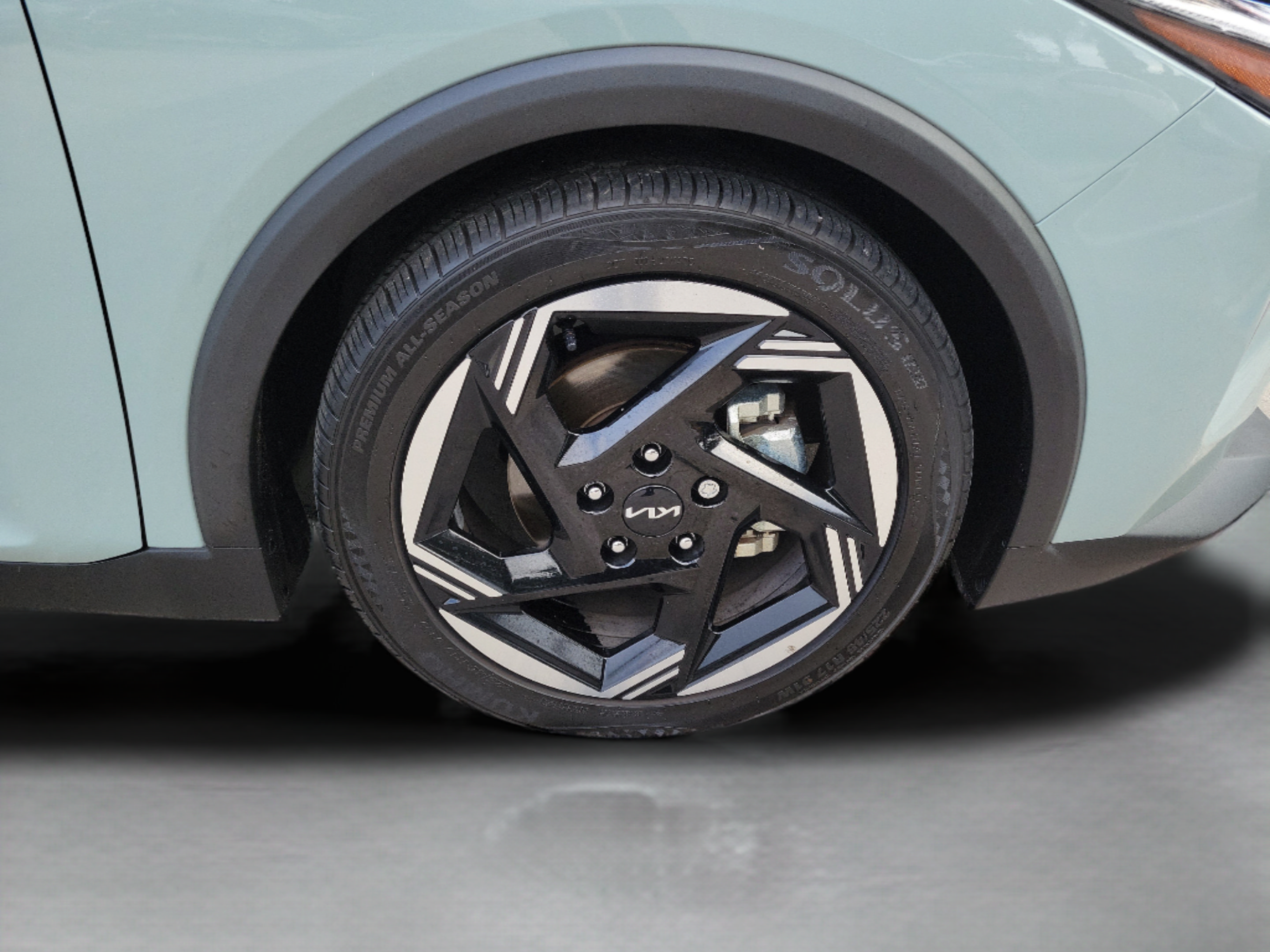 Certified 2025 Kia K4 EX FWD image 30