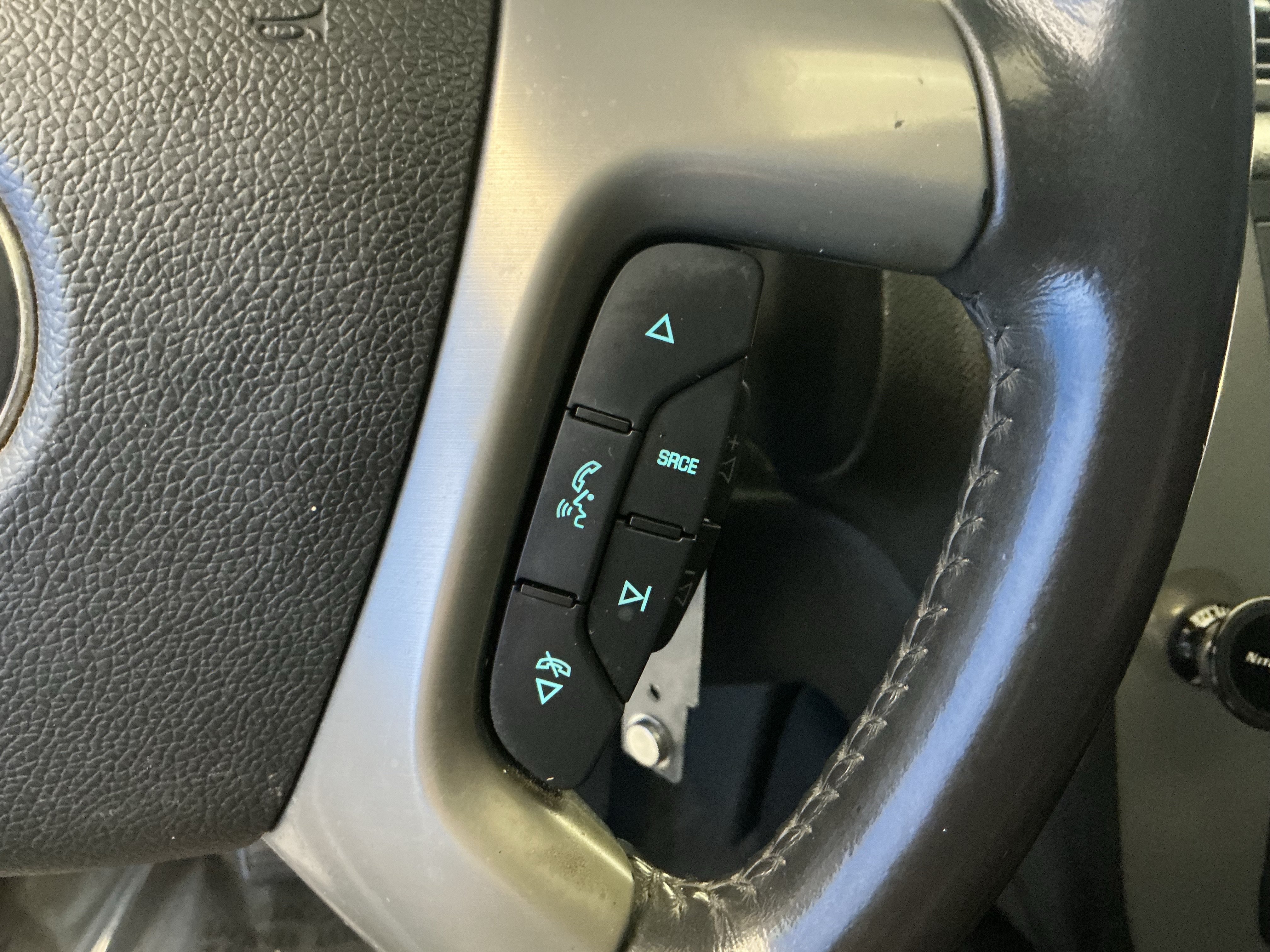 Used 2012 Chevrolet Tahoe LT AWD/4WD image 16