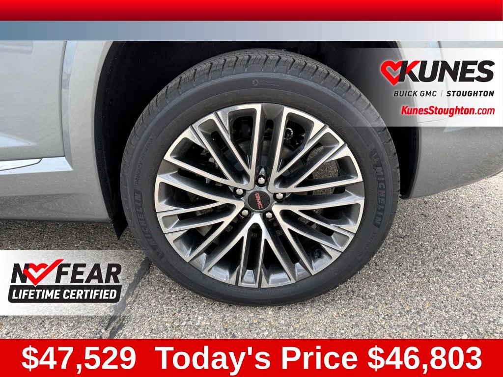 New 2026 GMC Terrain Denali w/ LPO, Black Badging Package AWD/4WD image 18