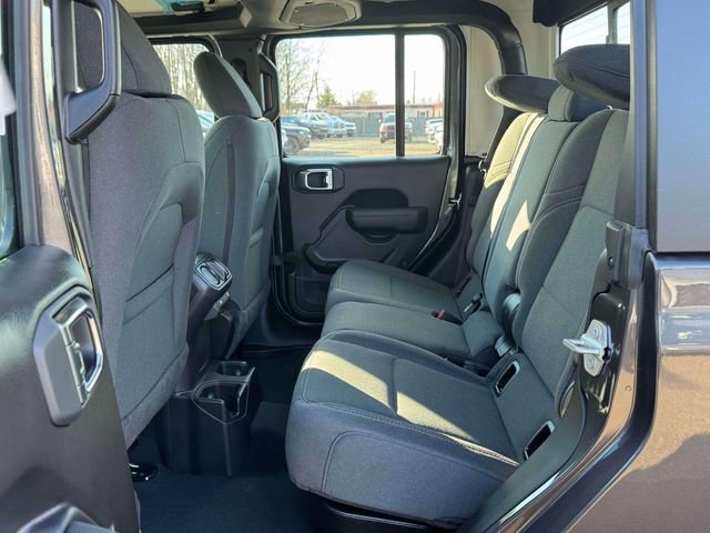New 2026 Jeep Gladiator Sport AWD/4WD image 7