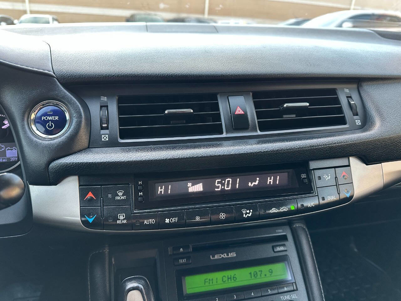 Used 2014 Lexus CT 200h image 37