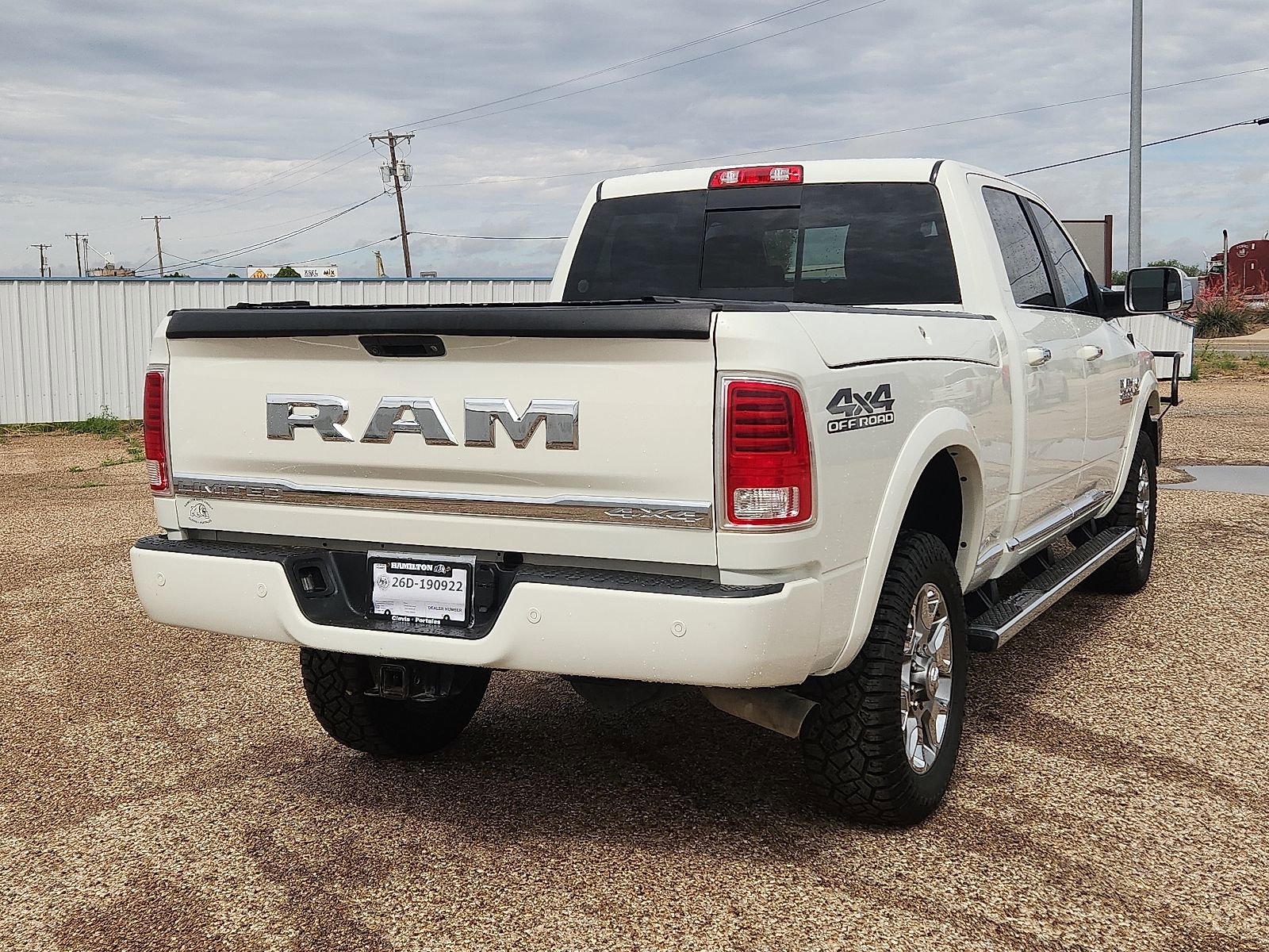 Used 2017 RAM 2500 Limited AWD/4WD image 4