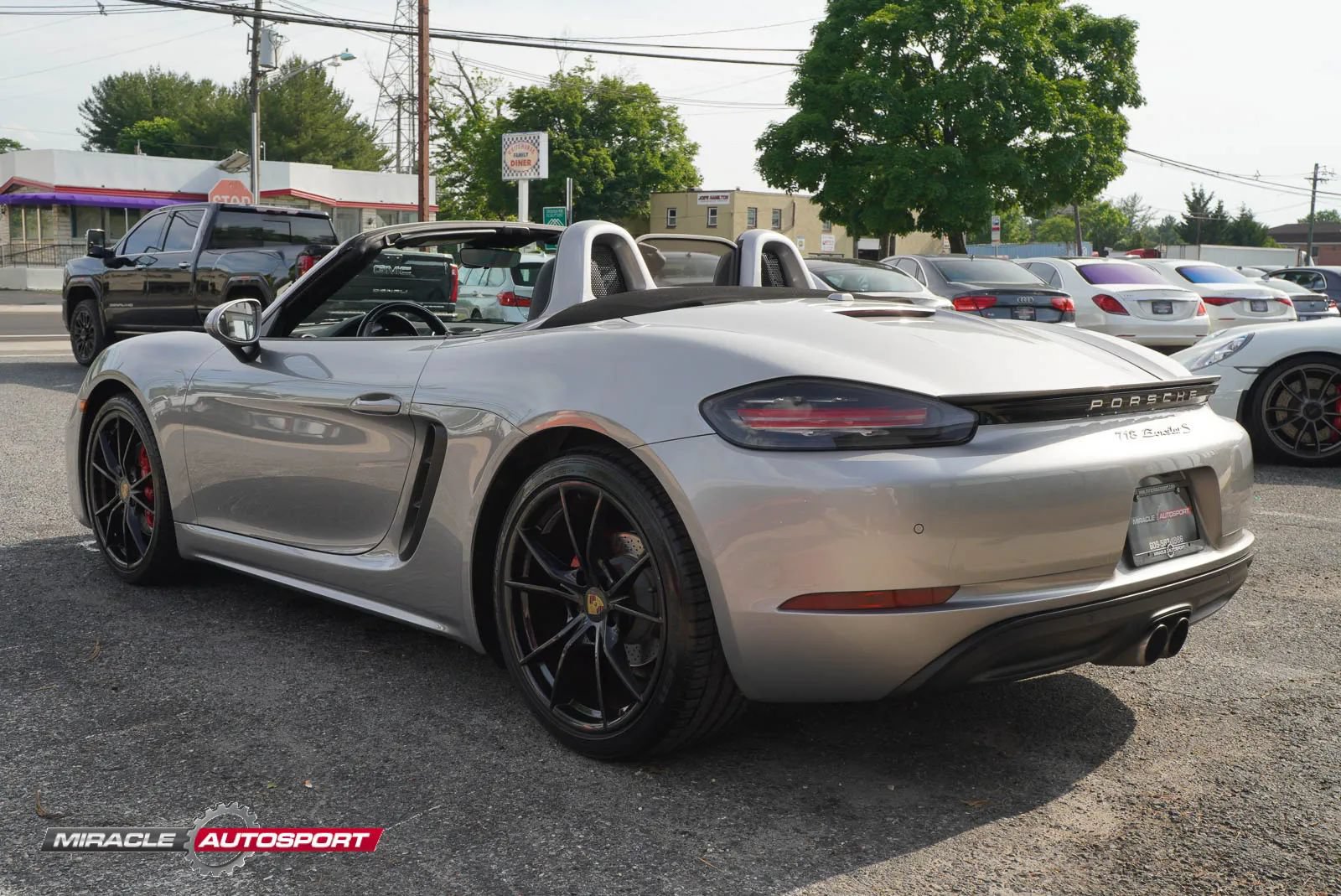 Used 2018 Porsche 718 Boxster S RWD image 5