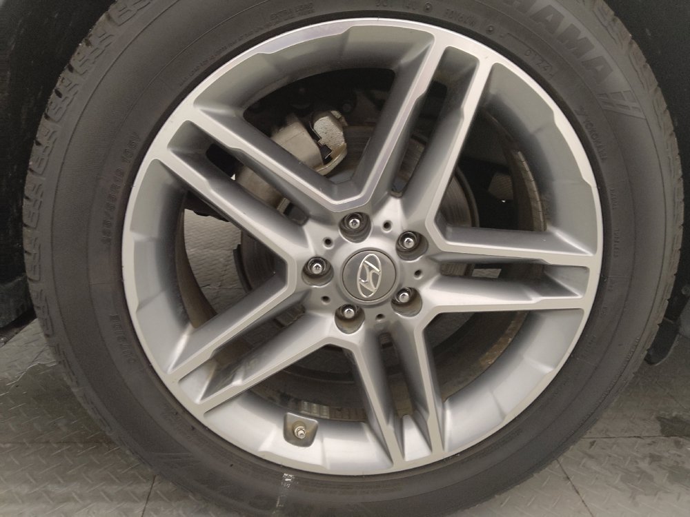Used 2018 Hyundai Santa Fe Limited w/ Cargo Package FWD image 31