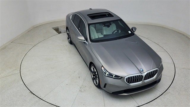 Used 2025 BMW i5 xDrive40 image 80